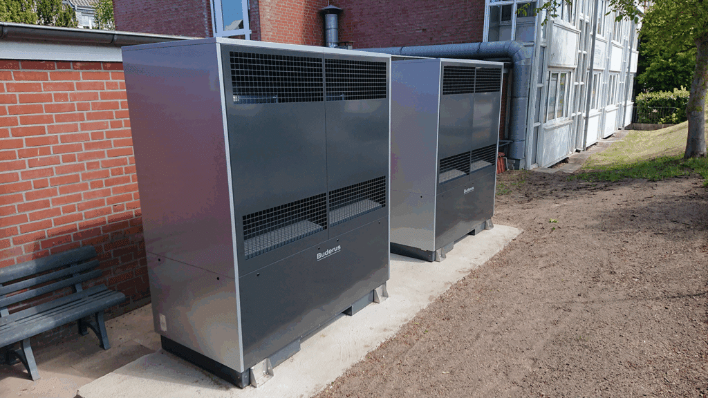 Buderus Wärmepumpen auf Betonsockel