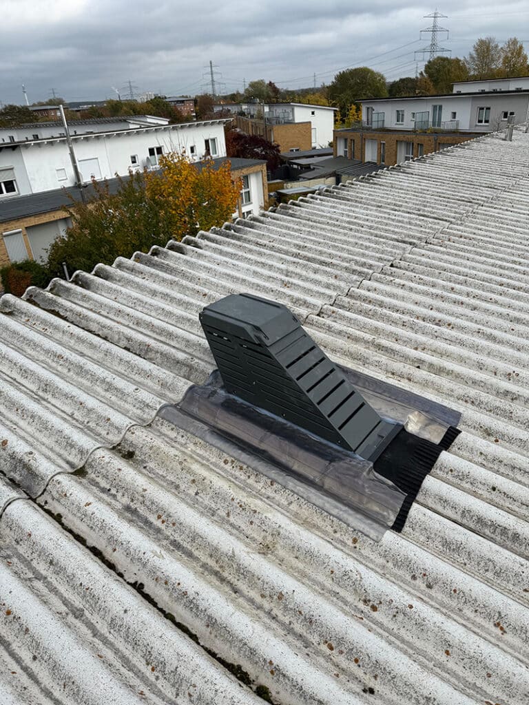 Ansaugluft innenliegende Wärmepumpe