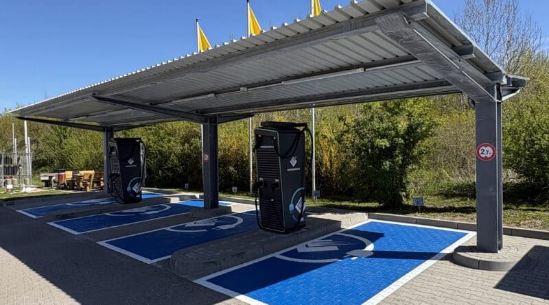 NORDENERGIE Ladestation an der SHELL Tankstelle in Geschendorf